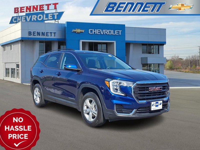 Certified 2022 GMC Terrain SLE w/ Driver Convenience Package image 1