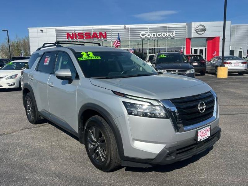 Certified 2022 Nissan Pathfinder SV image 1