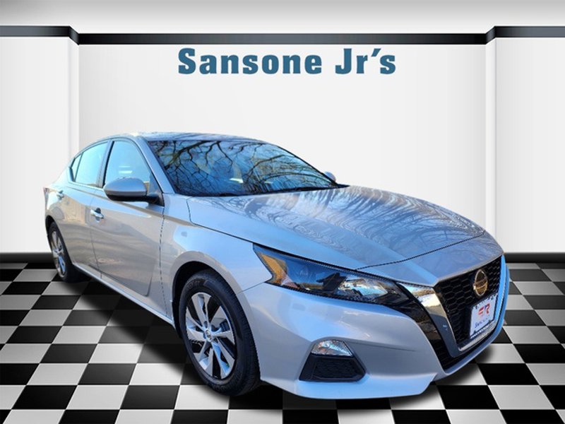 Certified 2022 Nissan Altima 2.5 S w/ Driver Assist Package image 1