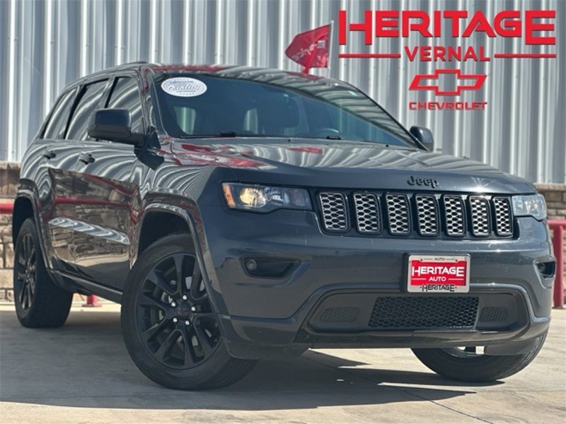 Used 2018 Jeep Grand Cherokee Altitude image 1