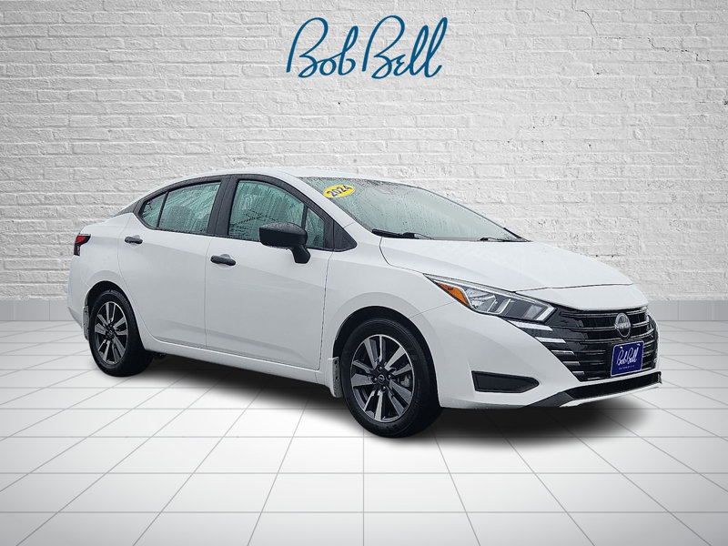 Used 2024 Nissan Versa S image 1