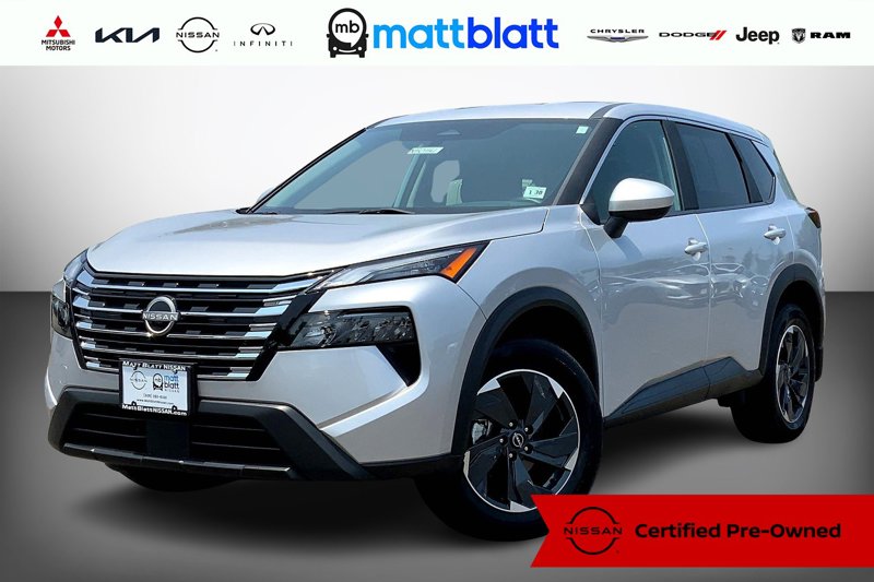Certified 2024 Nissan Rogue SV image 1