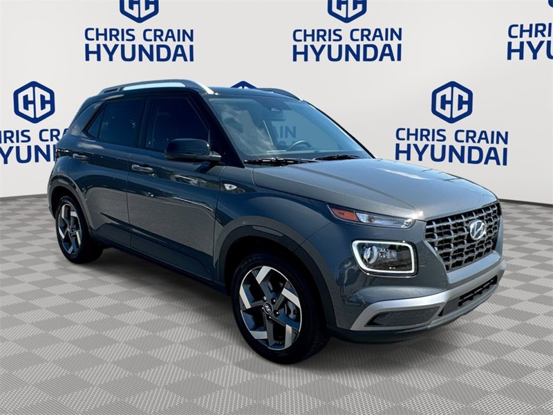 Certified 2025 Hyundai Venue Limited image 1