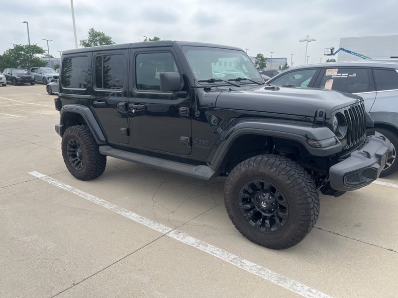 Used 2020 Jeep Wrangler Unlimited Sahara image 1