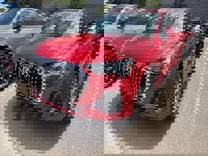 Certified 2024 Audi Q3 2.0T Premium image 1