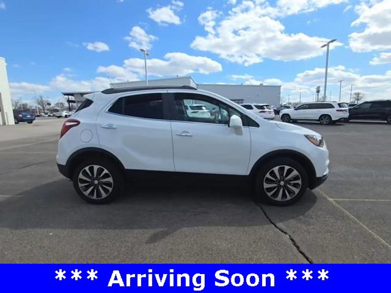 Used 2022 Buick Encore Preferred w/ Safety Package II image 1