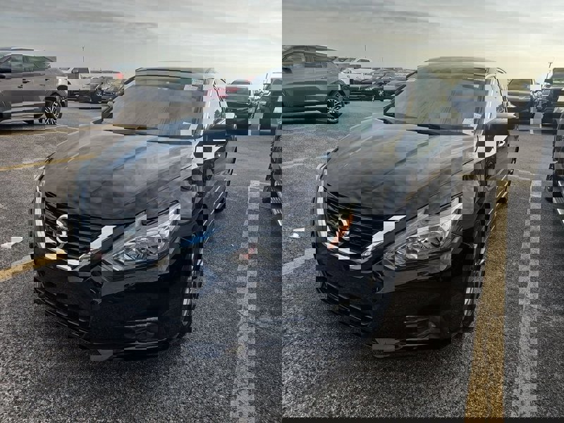 Used 2018 Nissan Altima 2.5 SR w/ SR Special Edition image 1