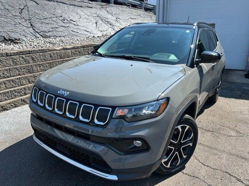 Certified 2022 Jeep Compass Limited image 1