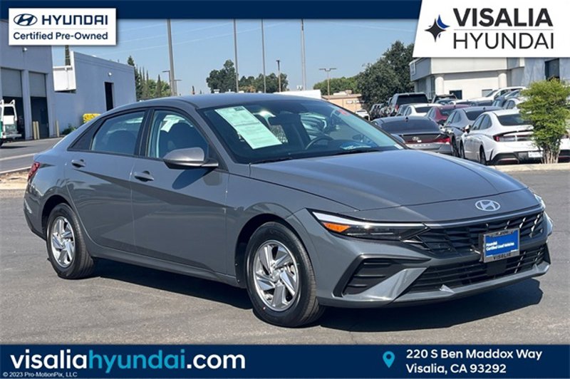 Used 2024 Hyundai Elantra SE image 1