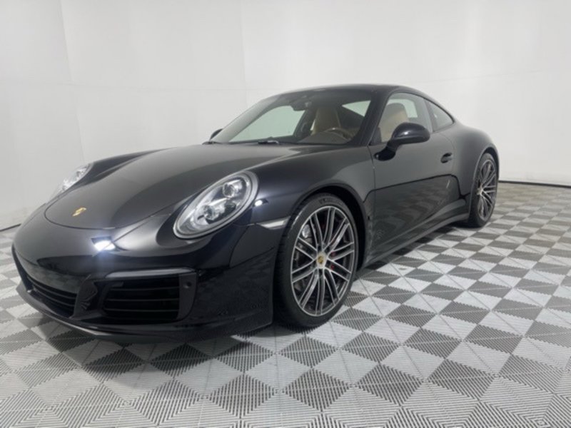Certified 2019 Porsche 911 Carrera 4S image 1