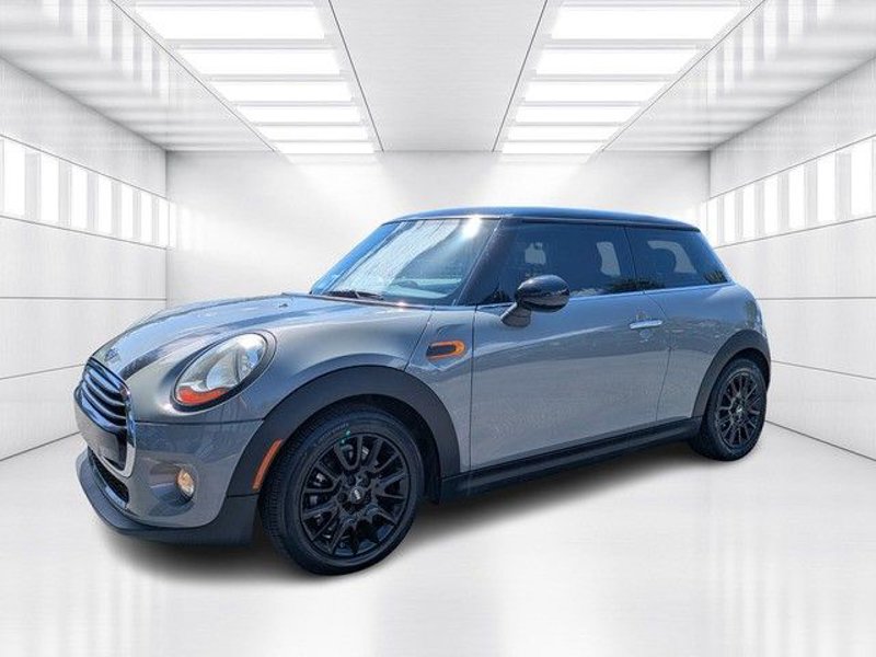 Used 2016 MINI Cooper 2-Door Hardtop image 1