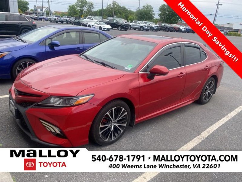 Used 2019 Toyota Camry SE image 1