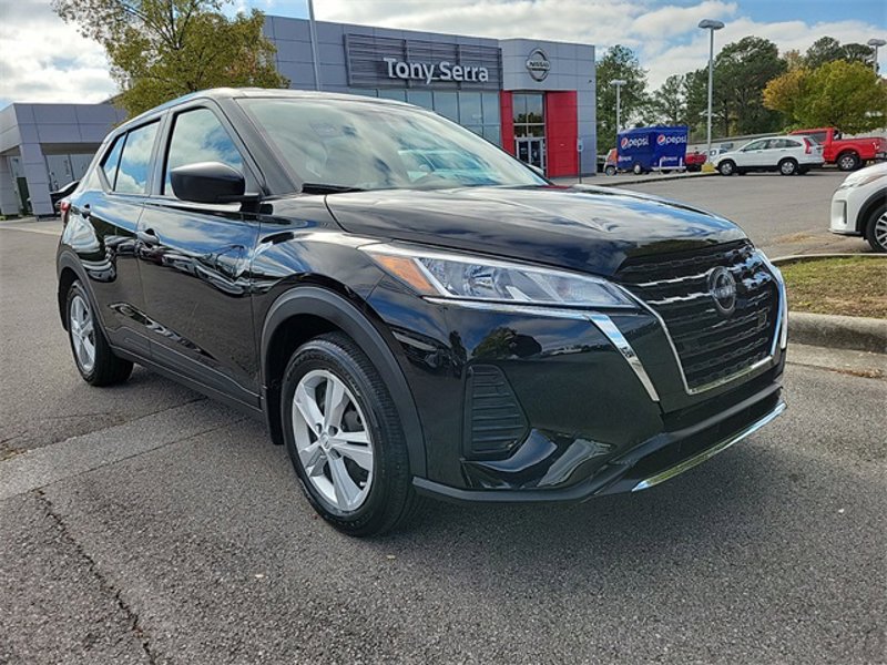 Certified 2024 Nissan Kicks S image 1