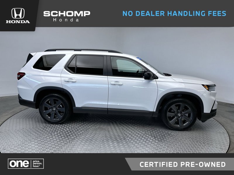 Certified 2024 Honda Pilot Sport image 1