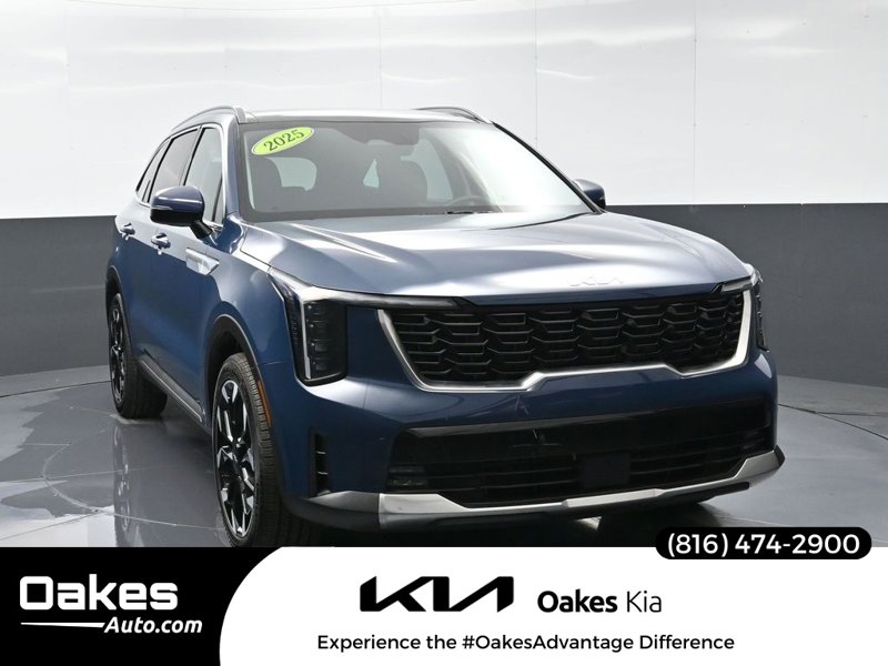 Certified 2025 Kia Sorento EX w/ Panoramic Sunroof Package image 1
