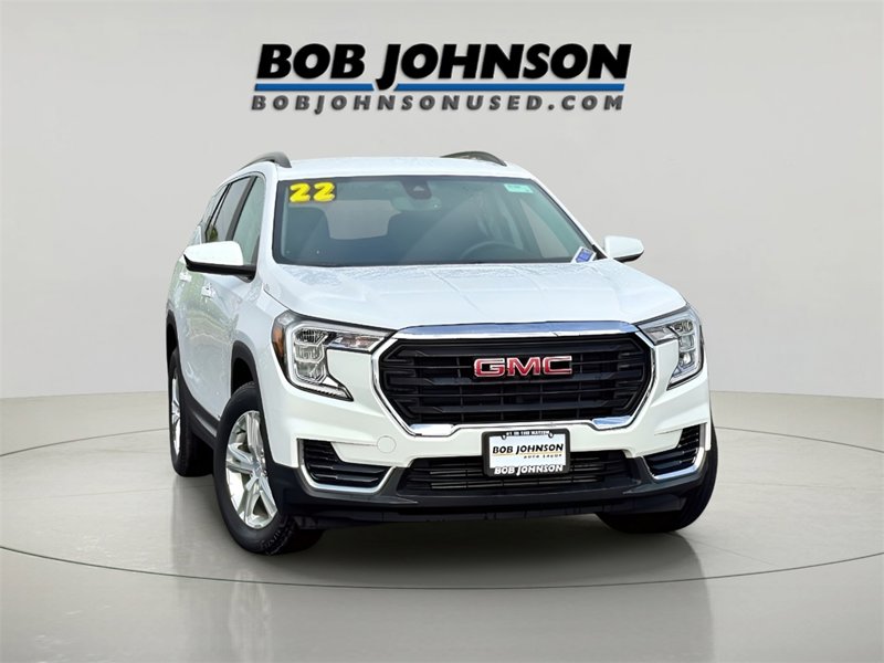 Certified 2022 GMC Terrain SLE w/ Driver Convenience Package image 1