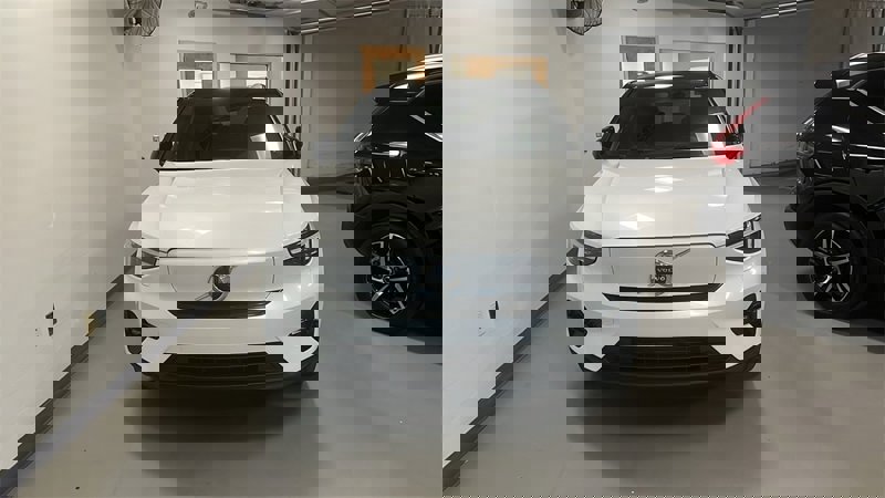 Certified 2023 Volvo XC40 Recharge Ultimate w/ Protection Package Premier image 1