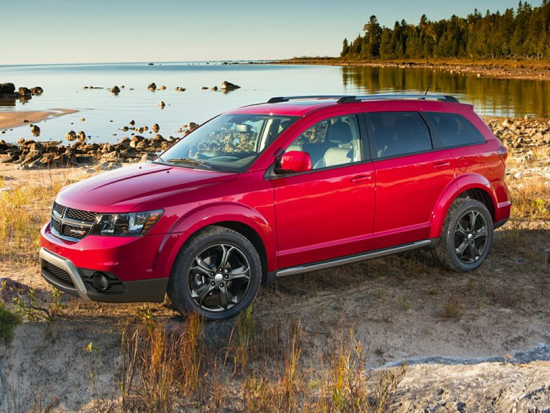 Used 2020 Dodge Journey SE image 1