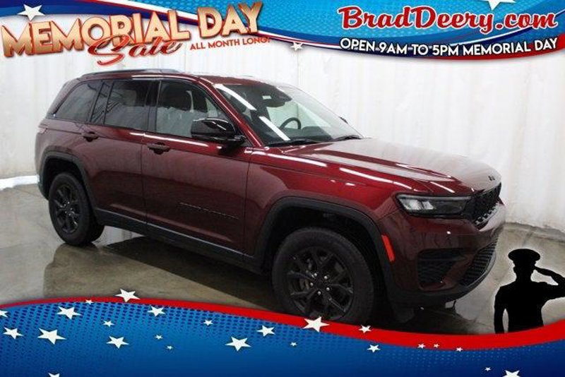 Certified 2024 Jeep Grand Cherokee Altitude image 1
