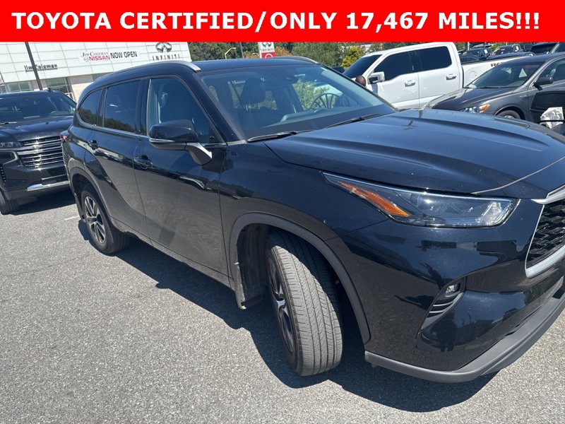 Certified 2022 Toyota Highlander XLE image 1