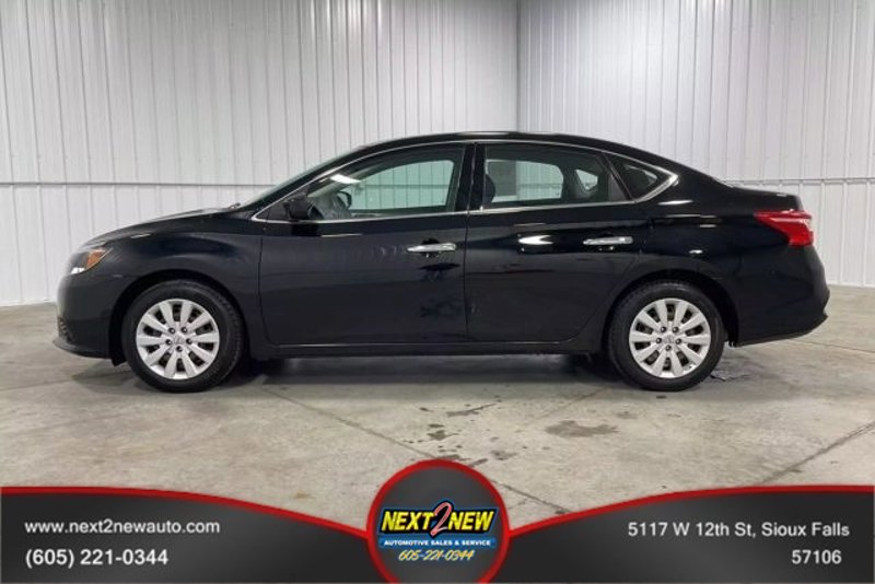 Used 2019 Nissan Sentra S image 1