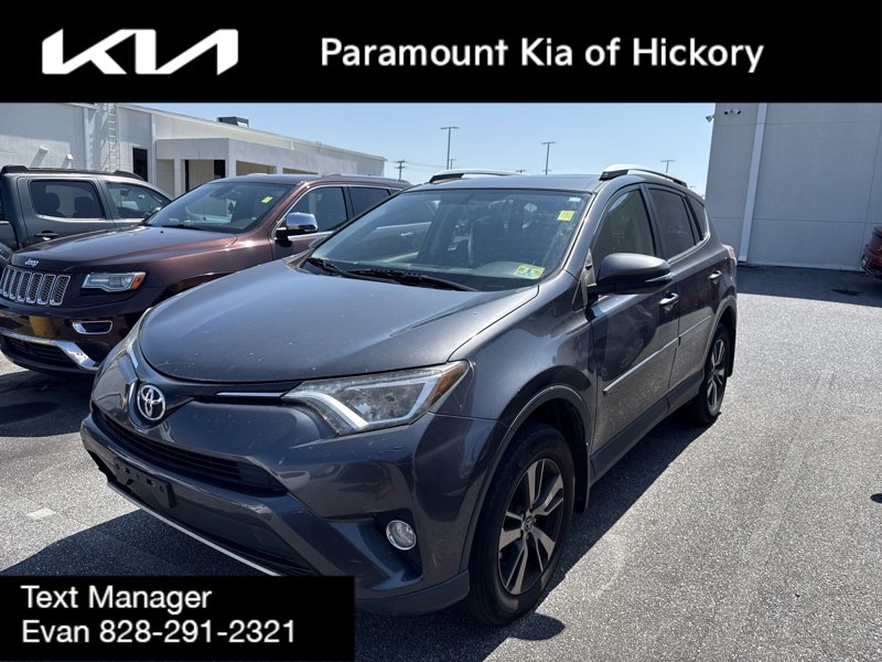 Used 2016 Toyota RAV4 XLE image 1
