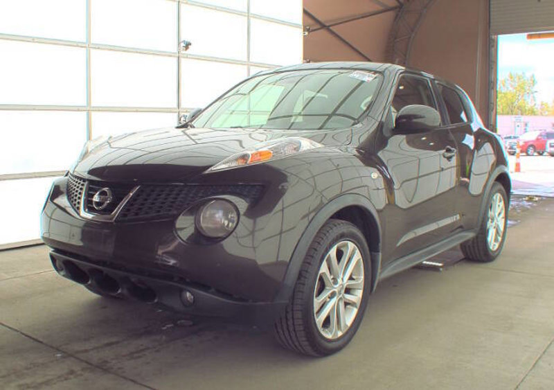 Used 2011 Nissan Juke SL image 1