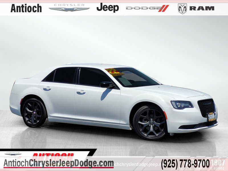 Certified 2022 Chrysler 300 Touring w/ Sport Appearance Package image 1