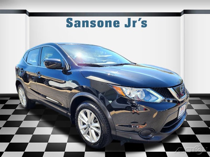 Certified 2019 Nissan Rogue Sport S w/ Appearance Package image 1