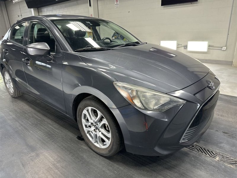 Used 2017 Toyota Yaris iA image 1