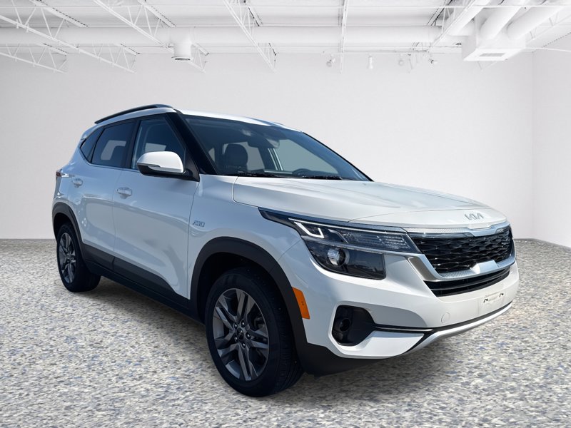 Certified 2023 Kia Seltos S w/ Navigation Package image 1