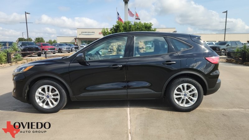 Used 2021 Ford Escape S image 1