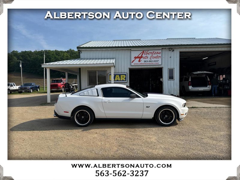 Used 2011 Ford Mustang Premium image 1