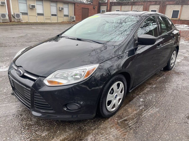 Used 2014 Ford Focus S image 1