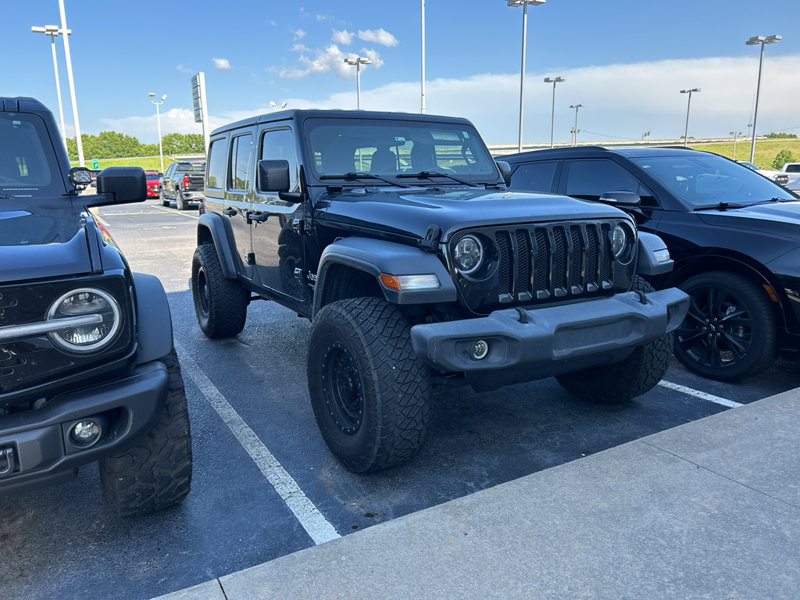 Used 2018 Jeep Wrangler Unlimited Sport S image 1