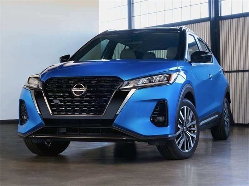 Certified 2021 Nissan Kicks SV image 1