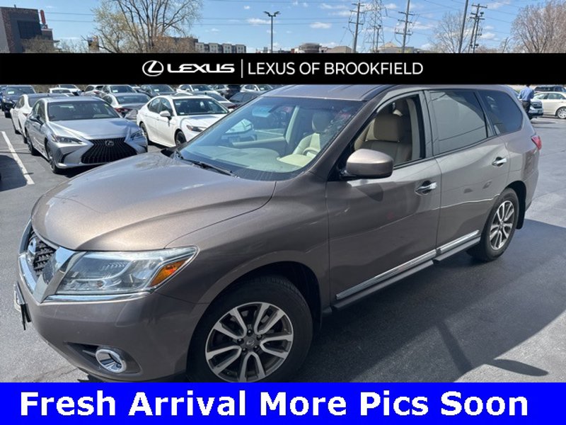 Used 2013 Nissan Pathfinder SL w/ Trailer Tow Pkg image 1