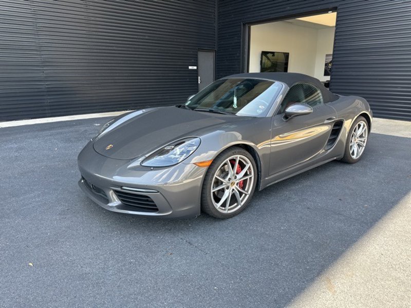 Certified 2019 Porsche 718 Boxster S image 1