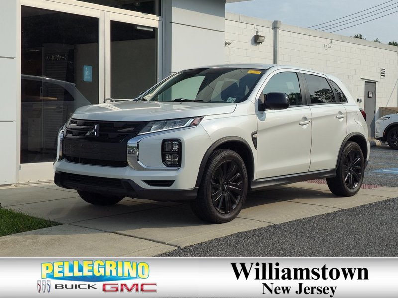 Used 2021 Mitsubishi Outlander Sport ES image 1