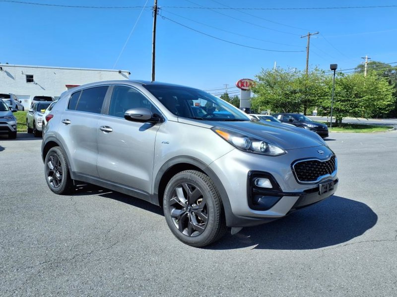 Certified 2022 Kia Sportage LX w/ LX AWD Value Edition Package image 1