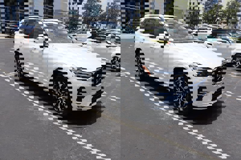 Certified 2023 Volvo XC60 B5 Core w/ Climate Package image 1