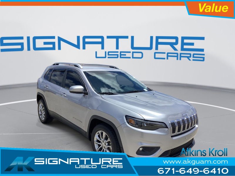 Used 2019 Jeep Cherokee Latitude Plus w/ Comfort/Convenience Group image 1