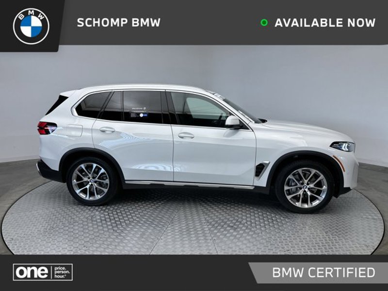 Certified 2025 BMW X5 xDrive40i w/ Parking Assistance Package image 1