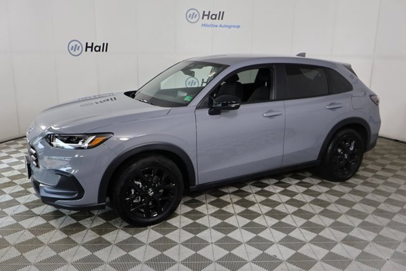 Certified 2025 Honda HR-V Sport image 1