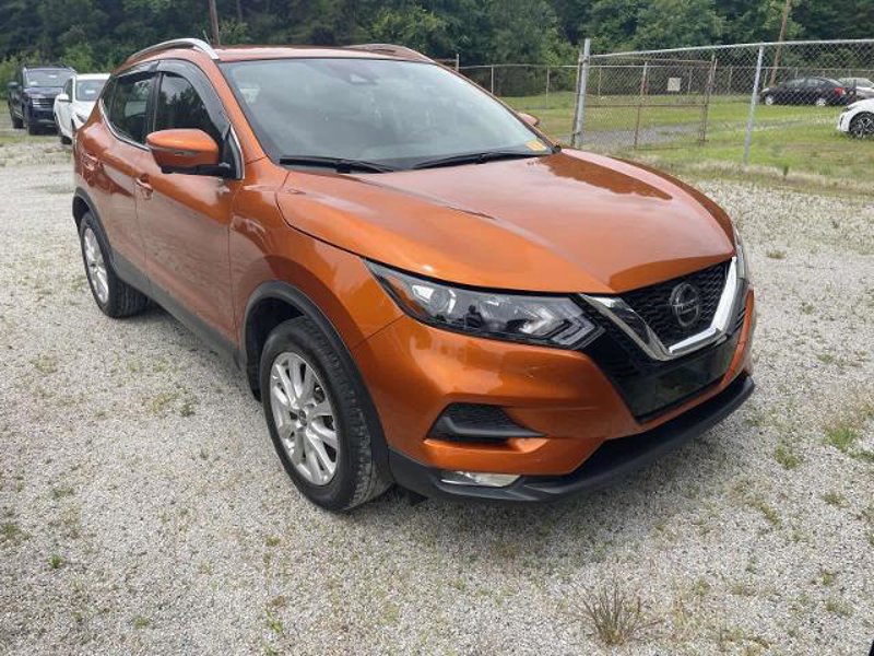 Certified 2022 Nissan Rogue Sport SV w/ Technology Package image 1