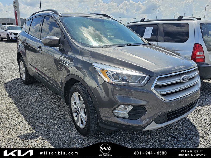 Used 2018 Ford Escape SEL image 1