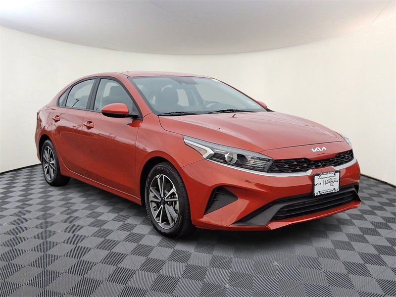 Certified 2022 Kia Forte LXS image 1
