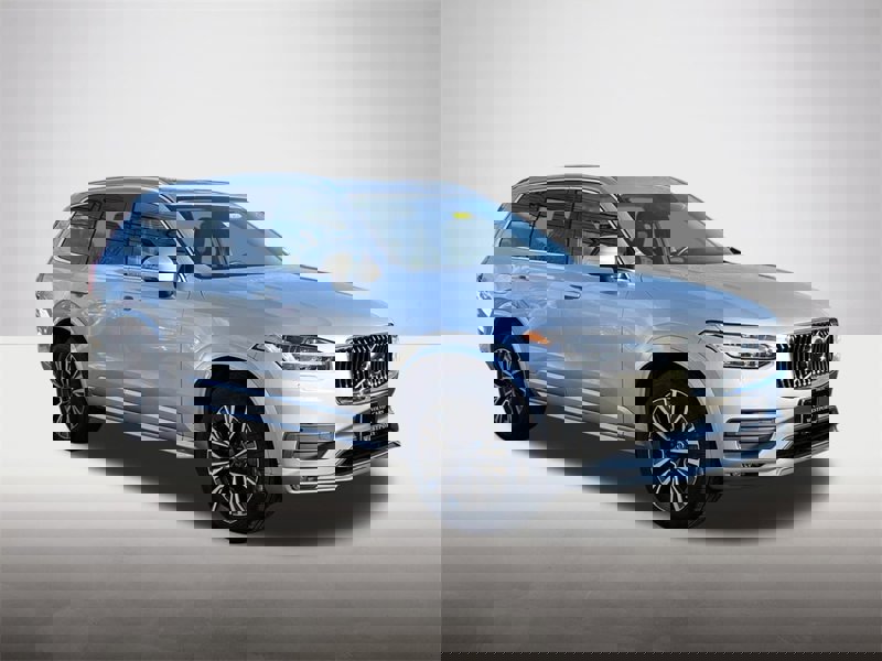 Certified 2022 Volvo XC90 T5 Momentum w/ Climate Package image 1