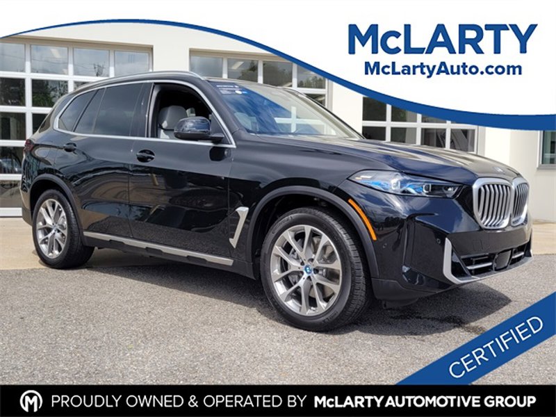 Certified 2025 BMW X5 xDrive50e image 1
