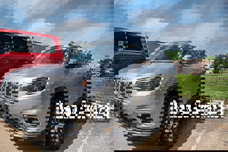 Used 2021 Jeep Cherokee Limited image 1